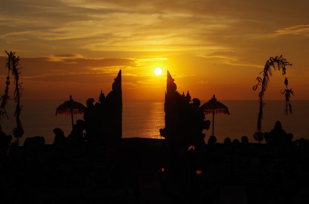 热带日落/巴厘岛的风景图片下载