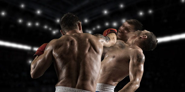 烟雾背景下的专业比赛用盒子图片下载