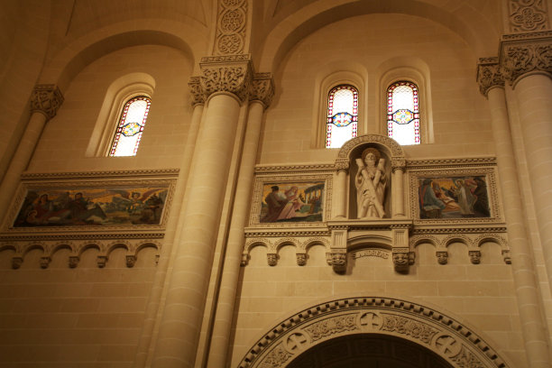 马耳他戈佐，Ta ' Pinu Basilica的内景图片下载