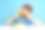 疯狂的年轻红胡子男人品尝着大份的面条，意大利面孤立在蓝色的工作室背景下。图片下载