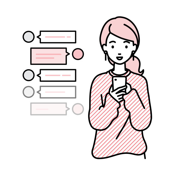 一个女人在休闲风格享受聊天聊天通过社交网络messenger站着，看着智能手机在她的手中图片下载