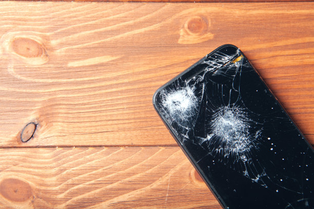 破碎的智能手机屏幕图片下载