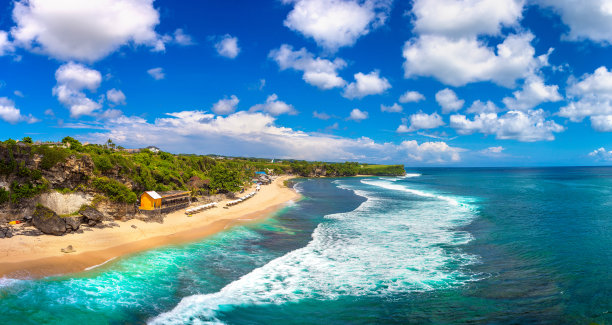 巴兰甘在巴厘岛的海滩图片下载