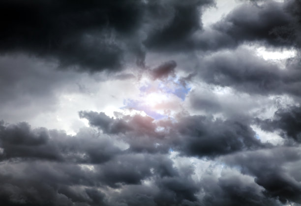 戏剧性的云层背景图片下载