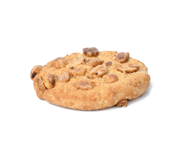 白色背景上有花生的圆形烘烤饼干图片下载