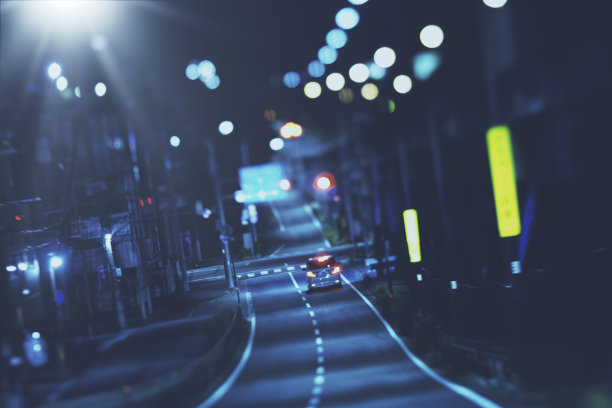 日本夜间交通道路照片图片下载