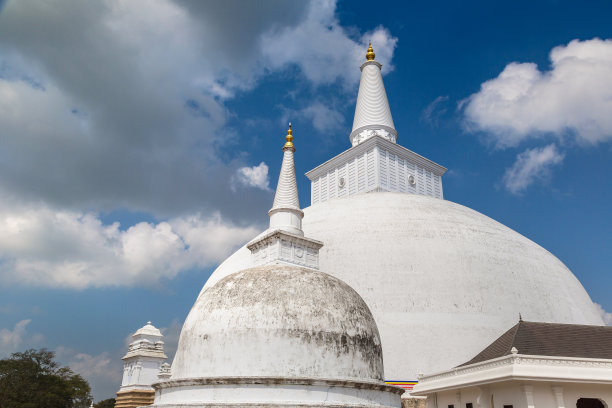 斯里兰卡的白色Ruwanwelisaya塔图片下载