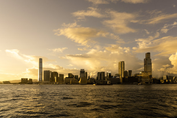 维多利亚港和香港天际线的景色图片下载