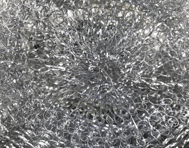 钢锅泻药。极端特写镜头图片下载