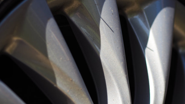 宏观的汽车轮辋图片下载