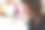 年长的女性正在阅读在家做covid-19抗原快速检测的说明图片下载