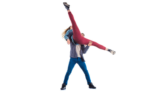 运动员在做热身运动图片下载