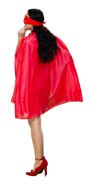 白种人女主人公站在白色的背景下，戴着面具——伪装图片下载