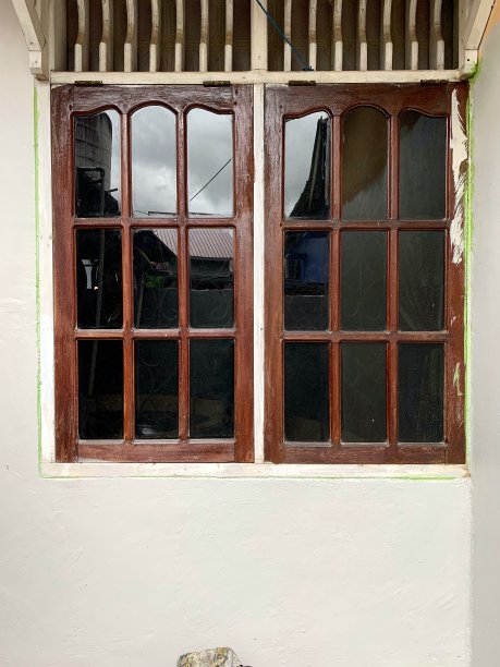 木制窗框图片下载