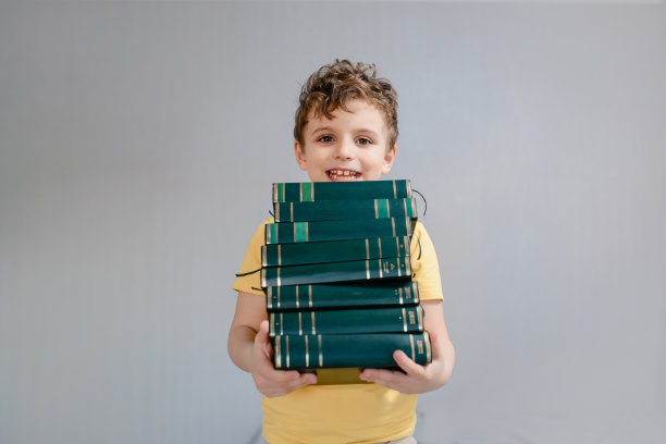 教育是有趣而简单的概念。图片下载