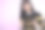 快乐的年轻女孩与粉红色背景的背包。图片下载