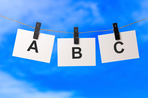 ABC和蓝天背景图片下载