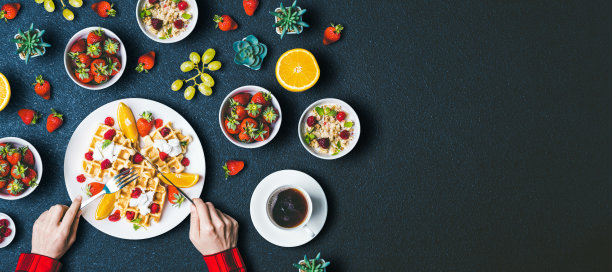 美味的华夫饼甜点配水果图片下载