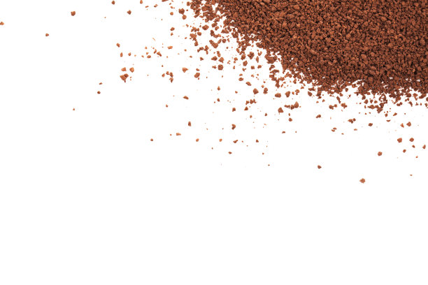 一堆可可粉孤立在白色背景..图片下载