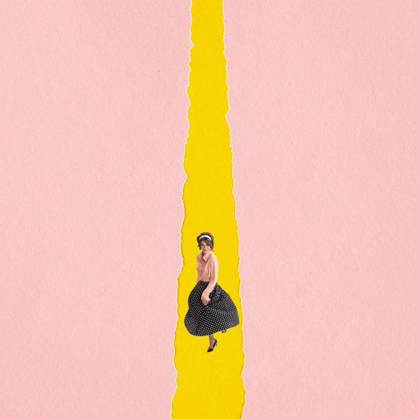 年轻女子穿着复古风格的服装，以黄粉色为背景。当代艺术拼贴。图片下载