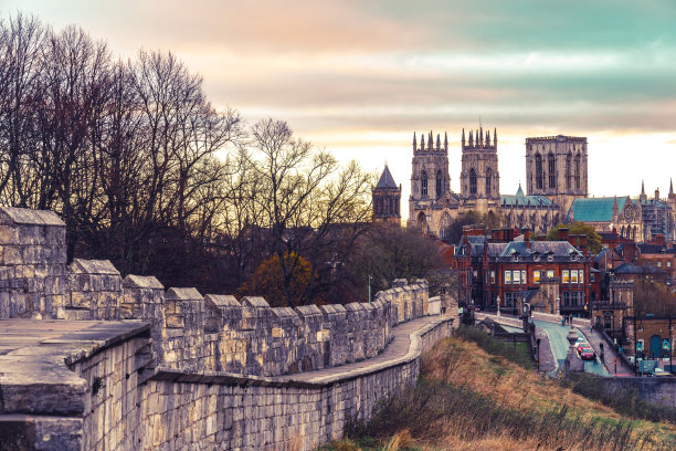 英格兰约克郡的世纪城墙图片下载