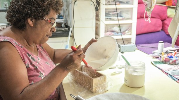 手艺人制作自制肥皂图片下载