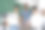 学生们在教室里对着网络摄像头做演讲图片下载