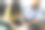 抑郁症女孩和她的父母或爷爷在诊所与心理医生会面。图片下载