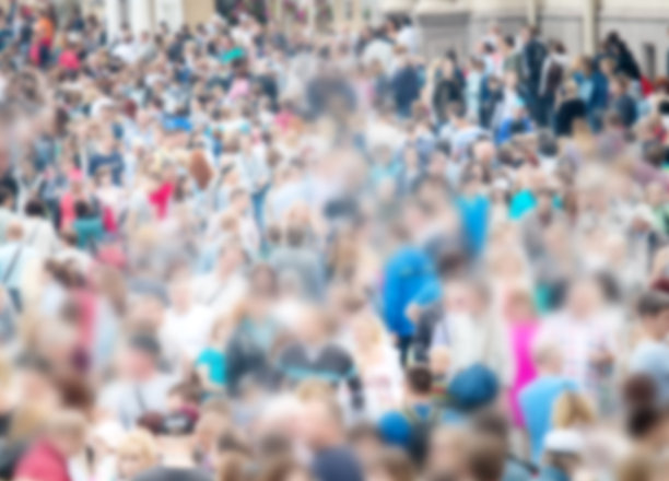 在城市度假的人群图片下载