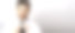 这是一名留着胡子、戴着眼镜的30岁白人成年男子的肖像，他穿着衬衫、打着领带，在白色的墙壁背景前看着摄像机，树立了事业自信和成功理念图片下载