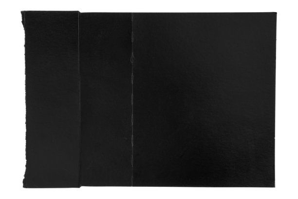 黑色折叠纸的纹理。破旧的纸板上破旧的皱褶图片下载