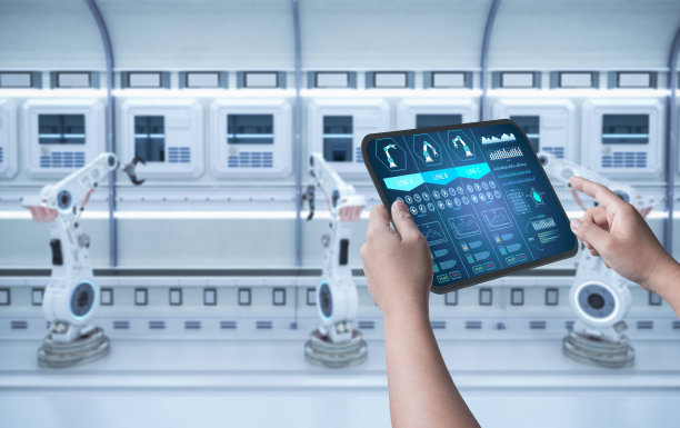 负责工厂自动化机器人的控制图片下载