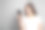 视力不佳的女子盯着手机屏幕看图片下载