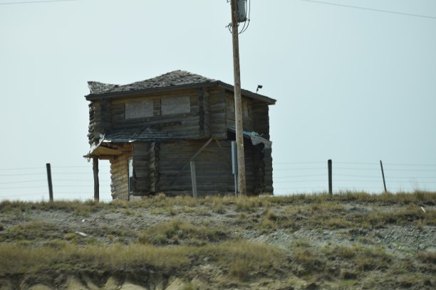 留下的房子图片下载