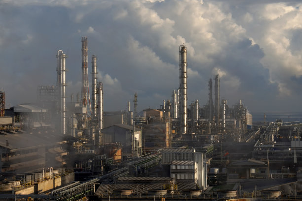 石化工厂。图片下载