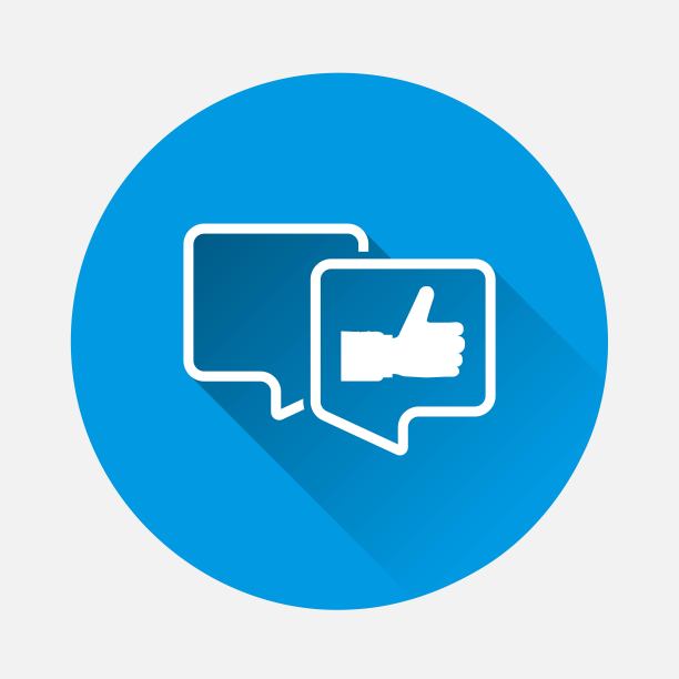 矢量图标手按一个星号按钮。蓝色背景上的评级图标。带有长阴影的平面图像。图片下载