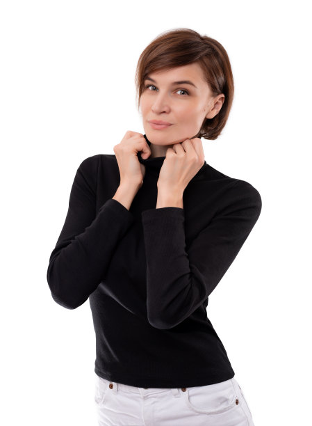身穿黑色高领毛衣的时尚女孩肖像图片下载