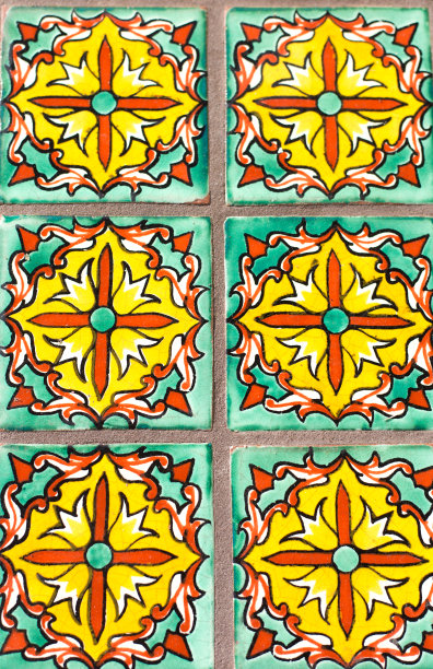 墨西哥风格:黄色和绿色的古董地砖特写图片下载