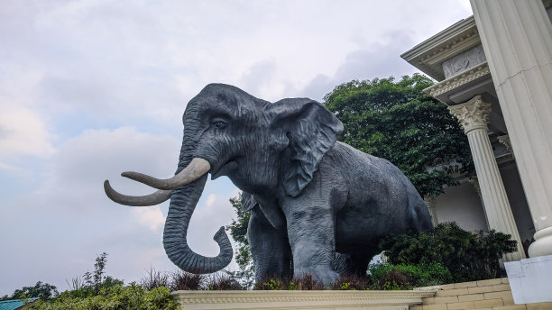 大象雕像图片下载