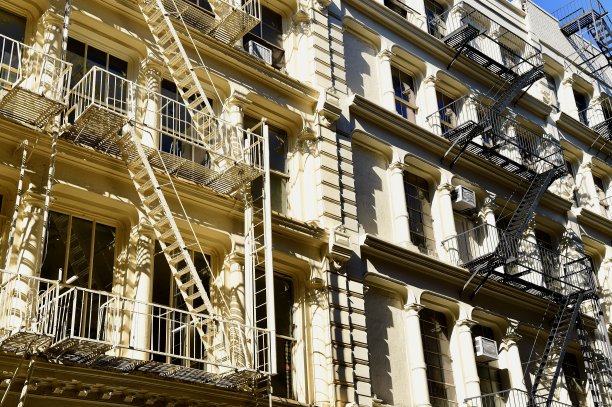 老铁逃生梯图片下载