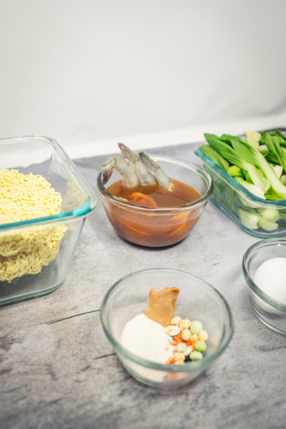 鸡肉及海鲜拉面的烹调工艺图片下载