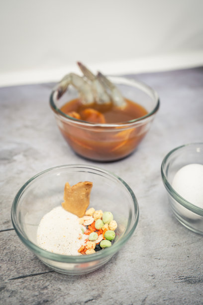 鸡肉及海鲜拉面的烹调工艺图片下载