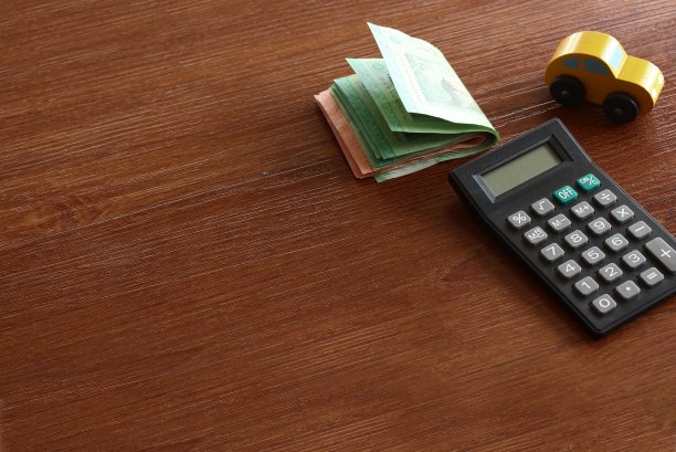 汽车、运输成本计算概念图片下载