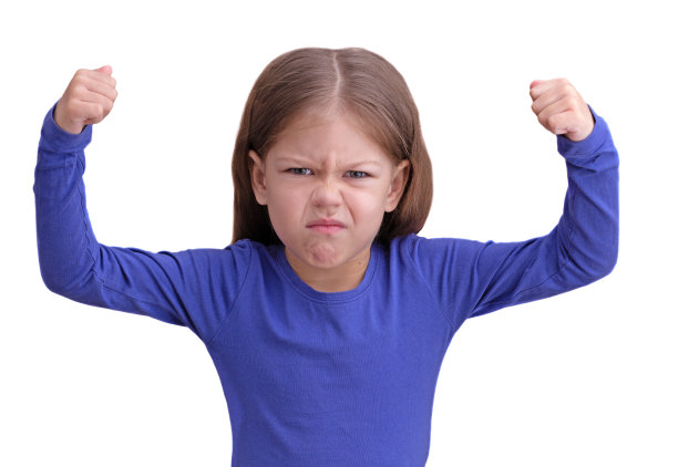 恼羞成怒眼里含着泪水的小女孩举起了手图片下载