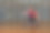 坐轮椅的人在球场上打网球。残疾人轮椅网球图片下载