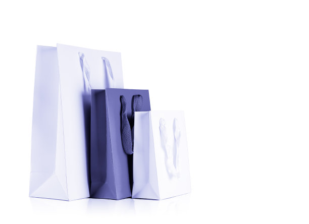 各种大小的假日购物礼品袋颜色非常紫红色图片下载