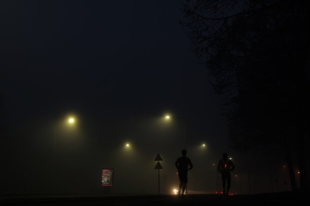 运行在雾图片下载