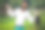 一名带着黑人的印度男子兴奋地购物图片下载
