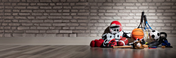 地板上的运动器材图片下载