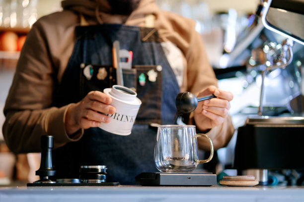 咖啡师泡茶图片下载